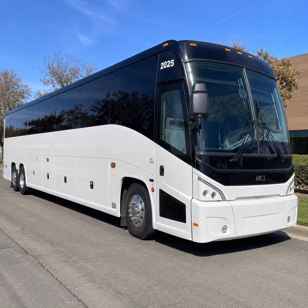 the right bus for taunton weddings proms and private events